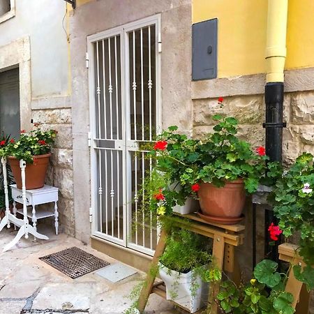 Mediterranea Deluxe House Молфета Екстериор снимка